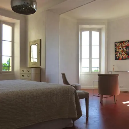 Le Chateau Des Costes Affittacamere