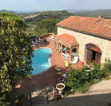 Le Chateau Des Costes Affittacamere