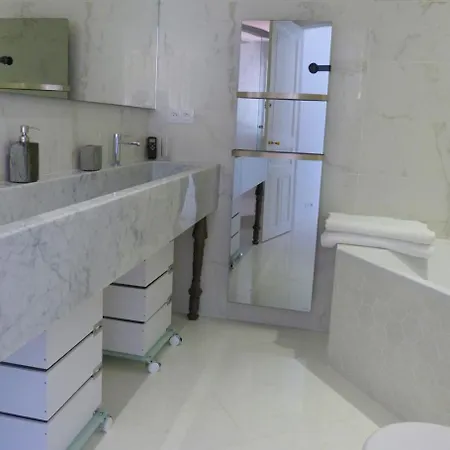 Le Chateau Des Costes * Le Castellet (Var)