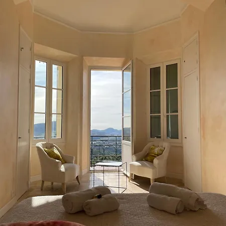Le Chateau Des Costes Affittacamere